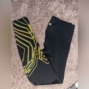 DC Gap Wonder Woman Leggings Small